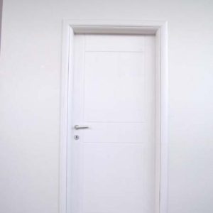 vrata-sa-kutijom-od-medijapana-008