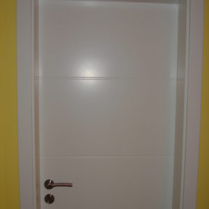 vrata-sa-kutijom-od-medijapana-009