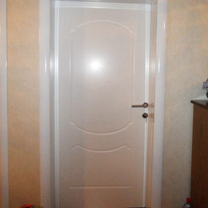 vrata-sa-kutijom-od-medijapana-011